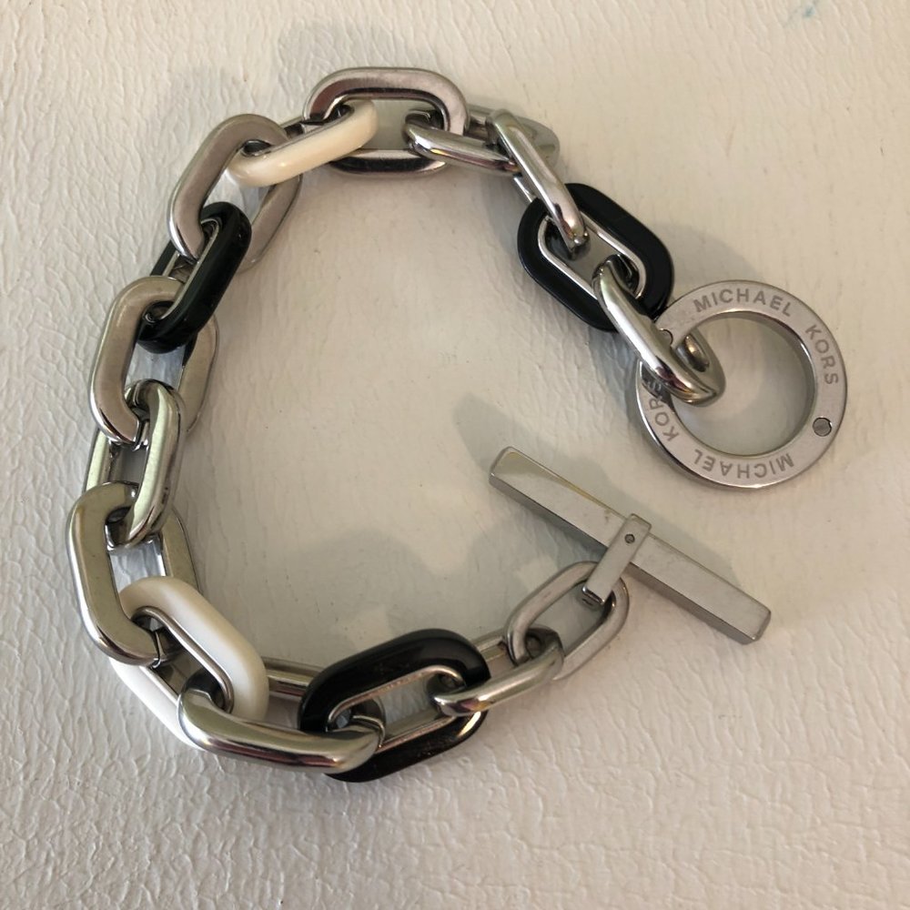 Michael Kors Silver-Tone Link Bracelet - Picture 4 of 5
